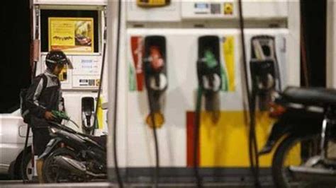 Alert! Petrol pump strike in Delhi on Monday: Fuel crisis for drivers looms on Monday | Zee Business