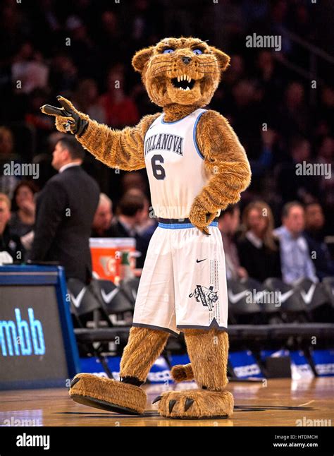 Williams college mascot hi-res stock photography and images - Alamy