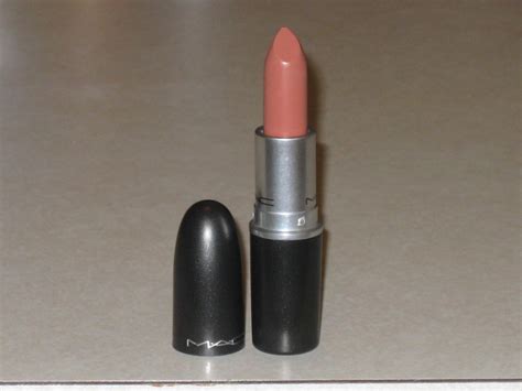 MAC Lipstick "Velvet Teddy" (matte)