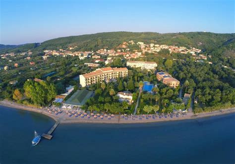 Delfinia Hotel in Moraitika, Corfu | Greeka