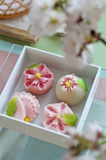 All About Women's Things: Beautiful of Wagashi - Traditional Japanese Confections