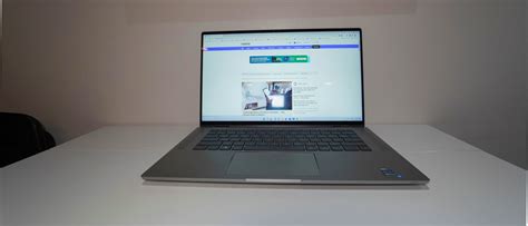 Dell Latitude 9520 2-in-1 review | Laptop Mag