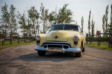 1949 Oldsmobile Futuramic 98 - Amazing Classic Cars