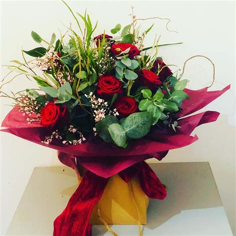 Valentines luxury red rose bouquet - Blossom and Wild