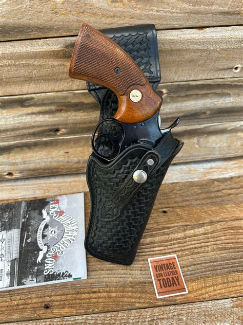 OWB Holster (Right) – Tagged "Rick Grimes" – vintagegunleather