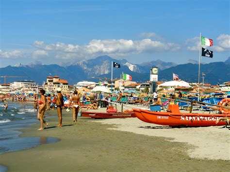 Italy: Viareggio Beach