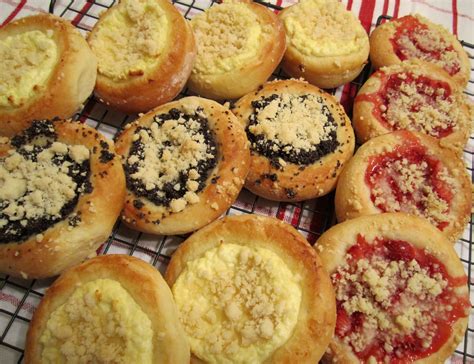 Kolache - Czech Pastries Recipe | RecipeStudio