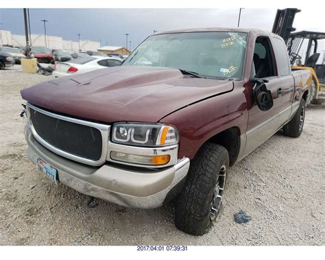 2001 - CHEVROLET SILVERADO 1500 // PARTS ONLY