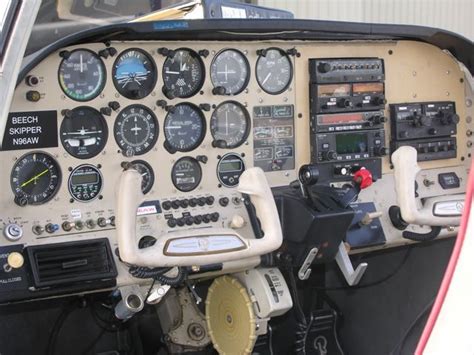 Beechcraft 77 Skipper Cockpit | Cockpit, Aircraft, Airplane