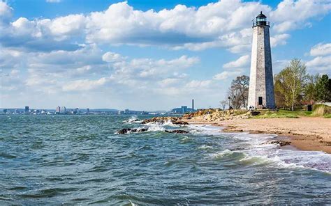 Lighthouses in CT – 12 Best Connecticut Lighthouses to Visit - Connecticut Entertainer