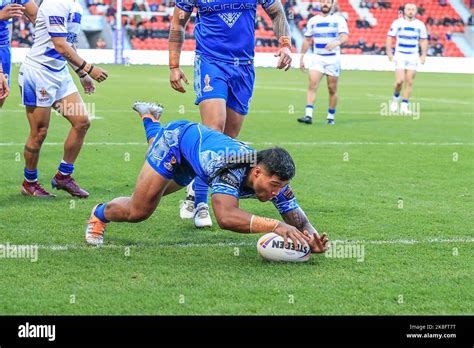 Brian To'o of Samoa goes over for a try during the Rugby League World ...