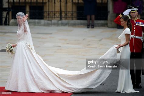 Catherine Middleton and her sister and Maid of Honour Pippa Middleton... News Photo - Getty Images