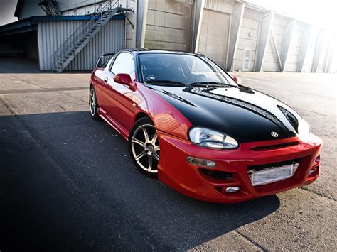 Tuning cars and News: Mazda MX-3 Custom