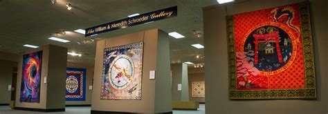 NATIONAL QUILT MUSEUM (Paducah, KY) features over 13,000 square feet of rotating exhibits ...