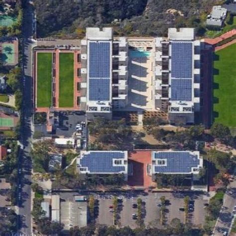 Salk Institute in San Diego, CA (Google Maps)