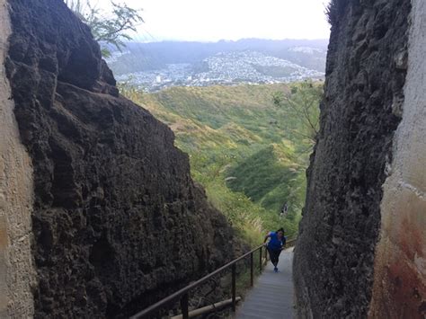 Diamond Head Sunrise Hike: The Best Place to Watch the Sun Rise on Oahu ...