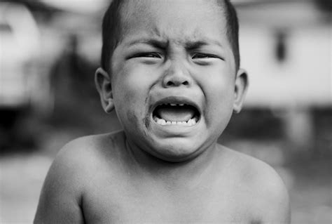 Free Photo of child, crying, black & white - StockSnap.io