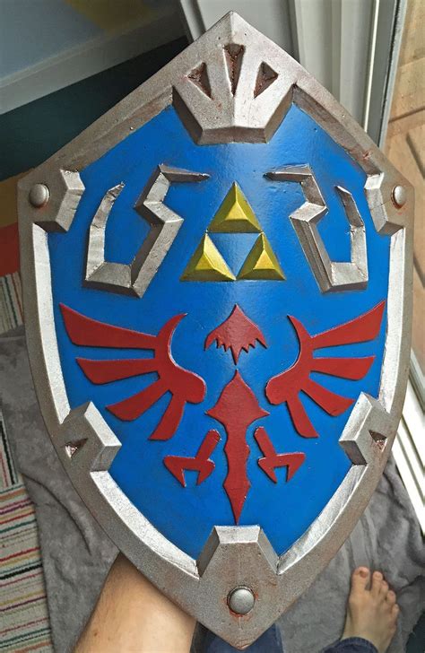 My First Foamsmithing: Link's Hylian Shield - GeekDad | Zelda cosplay, Link costume, Zelda costume