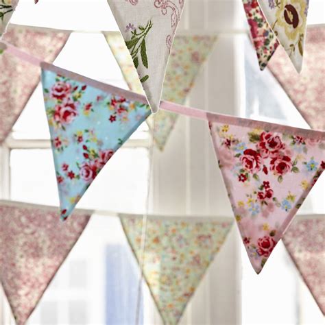 How to make bunting Garden Bunting, Make Bunting, Fabric Bunting, Bunting Garland, Buntings ...