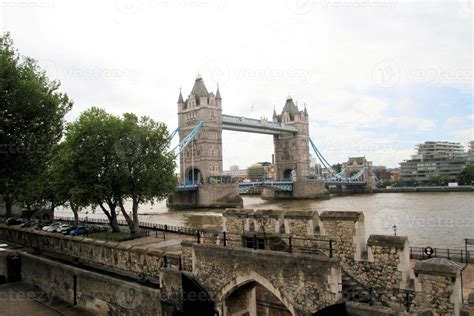 A view of Tower Bridge in London 21687230 Stock Photo at Vecteezy