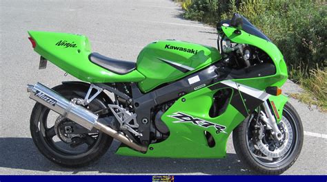 2003 Kawasaki ZX-7R - Moto.ZombDrive.COM