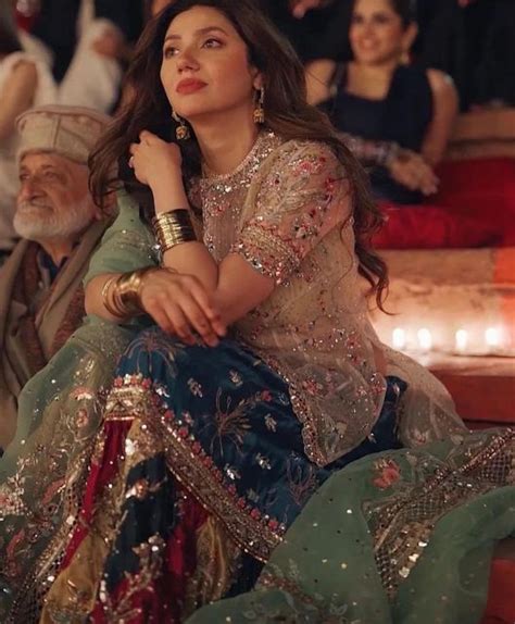 LAAM Loves on Instagram: "Mahira Khan on her Qawali Night looks like a vision to behold 🥰 # ...