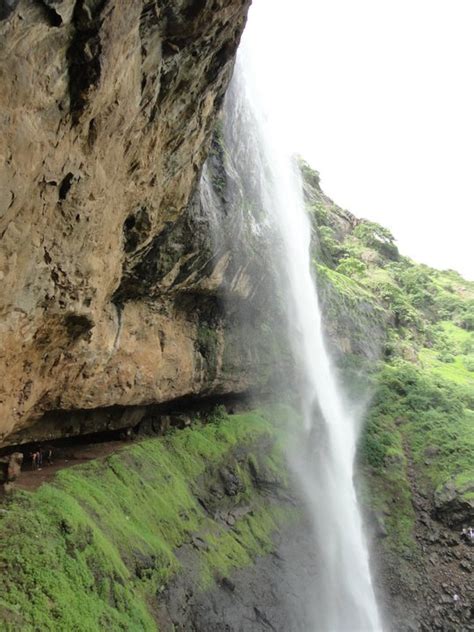 Places Near Mumbai: Pandav Kada WaterFalls at Kharghar