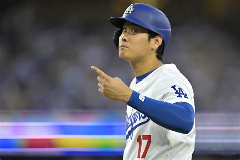 Shohei Ohtani Goes Viral for 'Wild' Celebration After Stolen Base ...