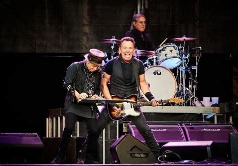 Tickets For Bruce Springsteen And The E Street Band’s Wrigley Field Date Are Now On Sale