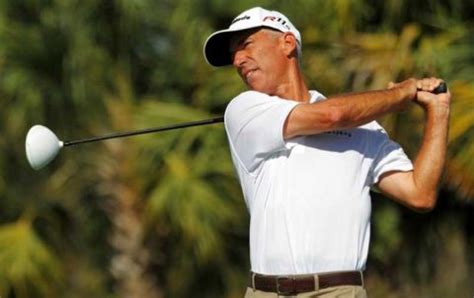 Corey Pavin Swing Drill: Improve Your Consistency | GolfPracticePlans