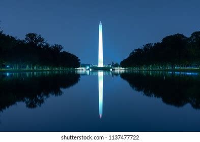 Washington Monument Lit Night Stock Photo 645722272 | Shutterstock
