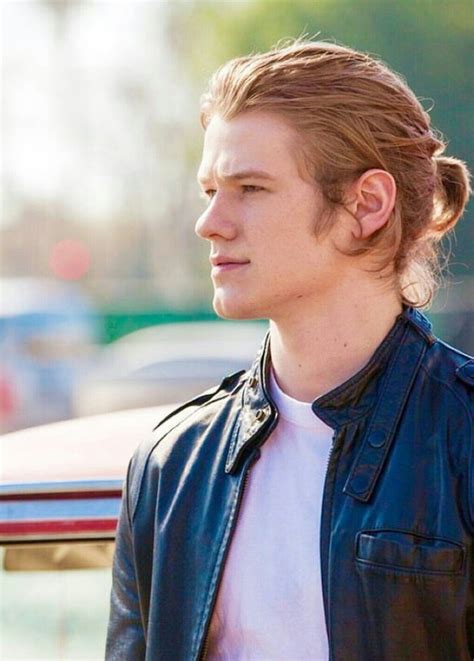 Pin by Sabiri on Midnight Sun | Lucas till, Lucas till macgyver, Actors