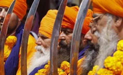 Sikh procession shares its history, culture | SikhNet