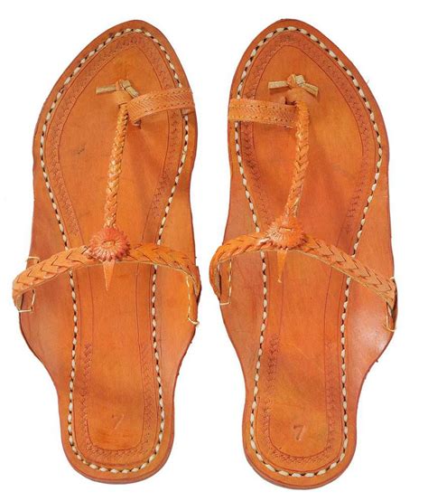 Womens Trendz Ladies Kolhapuri Chappal With Broad Weni Price in India- Buy Womens Trendz Ladies ...