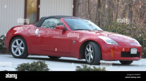 Nissan 350Z convertible Stock Photo - Alamy