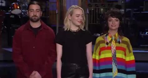 #SNL: Emma Stone Is Joining the SNL Five-Timer's Club - Videos - Metatube