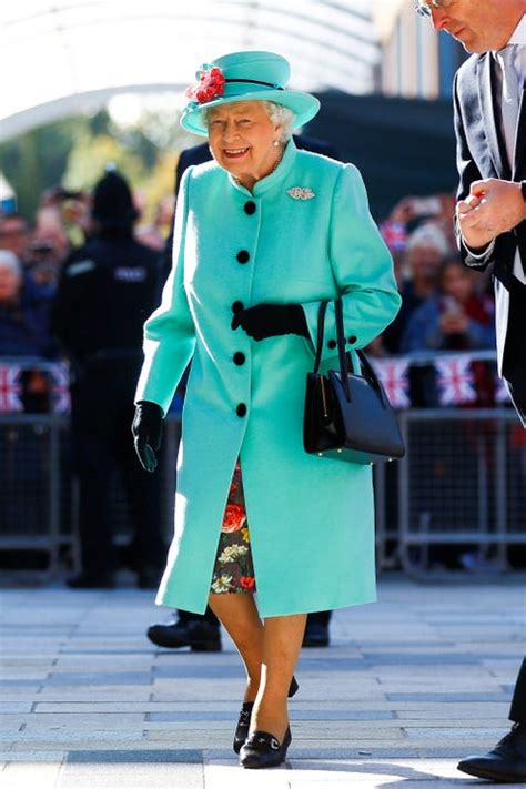 Queen Elizabeth's Best Style Moments Over The Years - Queen Elizabeth ...