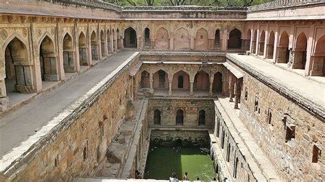 The Corbel arches over the Trabeate