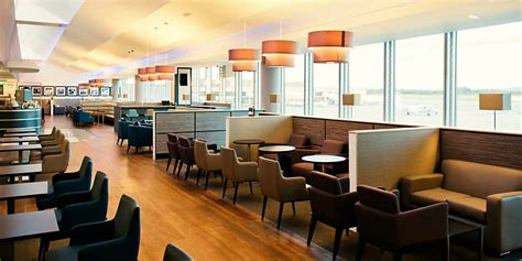 MAN: The Emirates Lounge Reviews & Photos - Terminal 1, Manchester Airport | LoungeBuddy