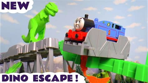 Thomas & Friends Trackmaster Dino Escape Dinosaur Toy Train Story with ...