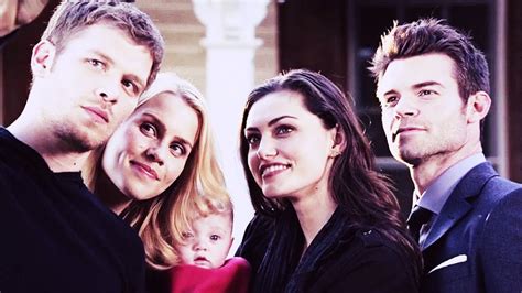 »The Mikaelson Family |•| DOLLHOUSE« - YouTube