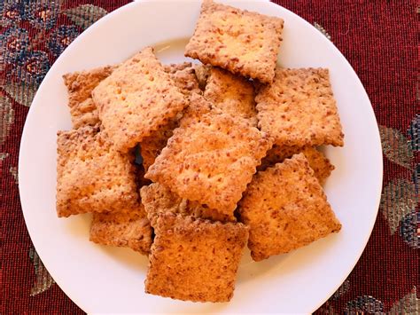 Homemade Cheddar Cheese Crackers – Recipe! - Live. Love. Laugh. Food.