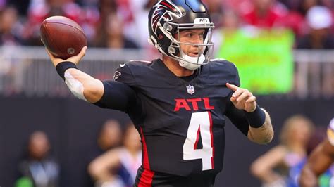 Arthur Smith says Falcons still deciding on starting QB for Week 16