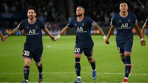 Kylian Mbappe, Lionel Messi top Forbes money list as PSG boast 3 of ...