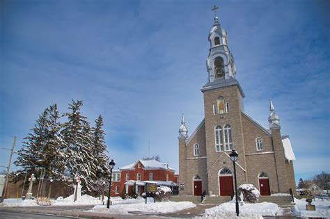 Casselman - What to Expect from a Franco-Ontarian Town in Winter - Explore the World with Simon ...