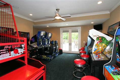 17 Best images about Gameroom Ideas on Pinterest | Arcade games, Arcade ...