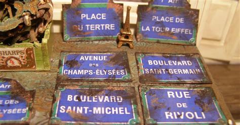 Miniature Dreams: Street signs from Paris