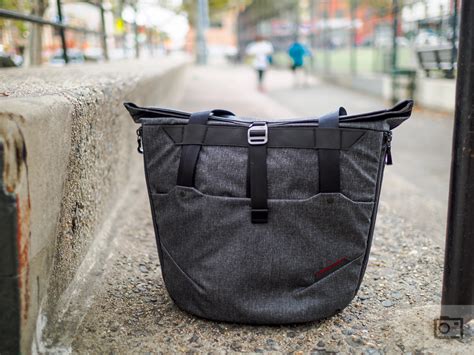 Camera Bag Review: Peak Design Everyday Tote Bag