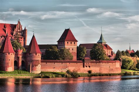 The Castle of the Teutonic Order in Malbork,... - lamus dworski