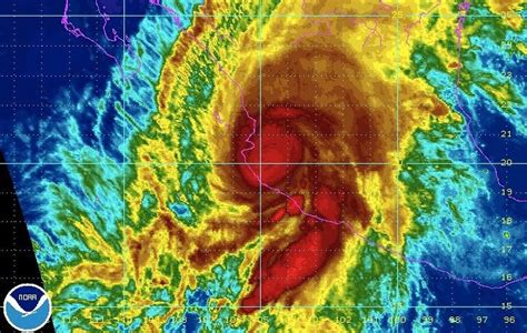 Hurricane Patricia 2015: Strongest ever tracked by NHC makes landfall ...